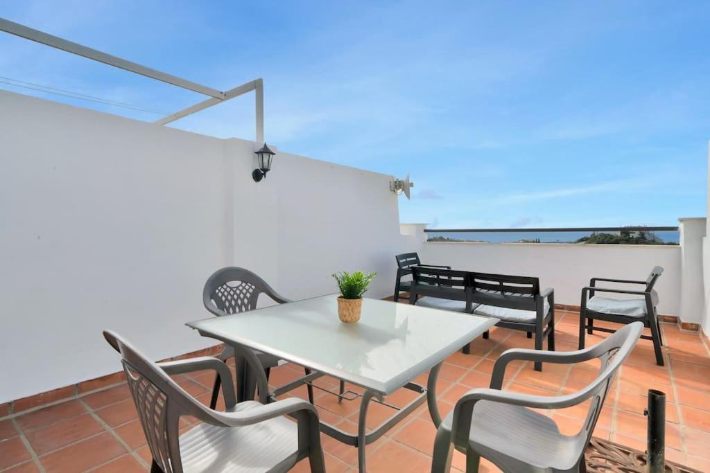 Duplex Con Vistas Al Mar, Piscina Y Gimnasio - Las Abejeras 226 Estepona Buitenkant foto