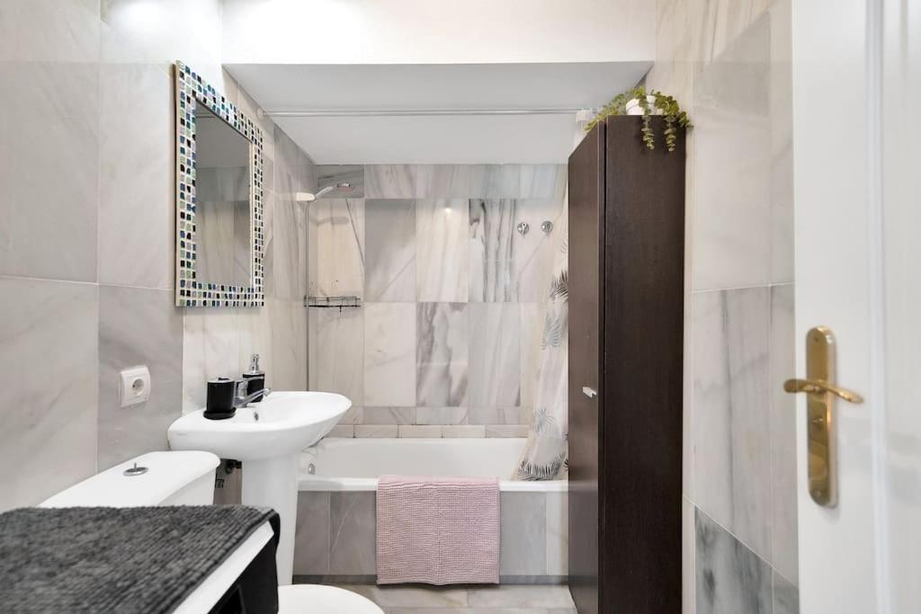 Duplex Con Vistas Al Mar, Piscina Y Gimnasio - Las Abejeras 226 Estepona Buitenkant foto